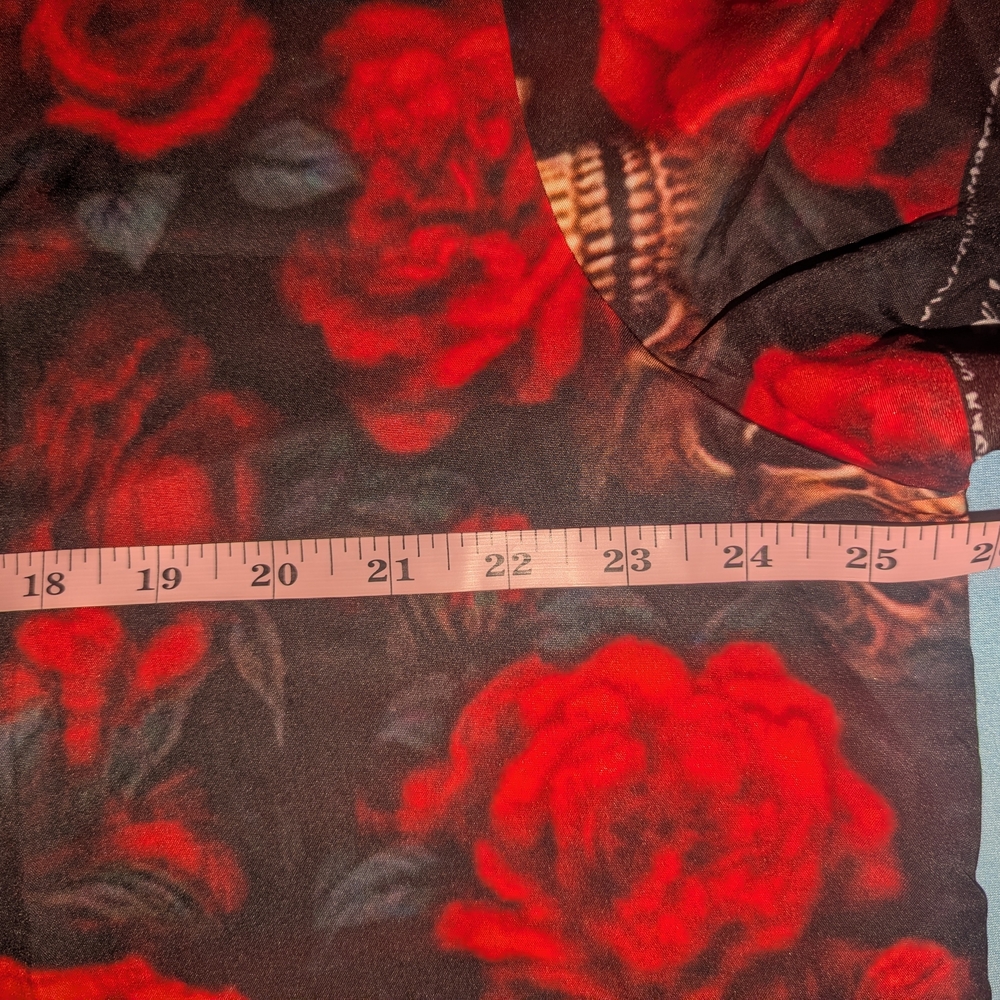 Skull & Roses Collared Button Down 2XL (Runs Small) - Picture 8 of 10